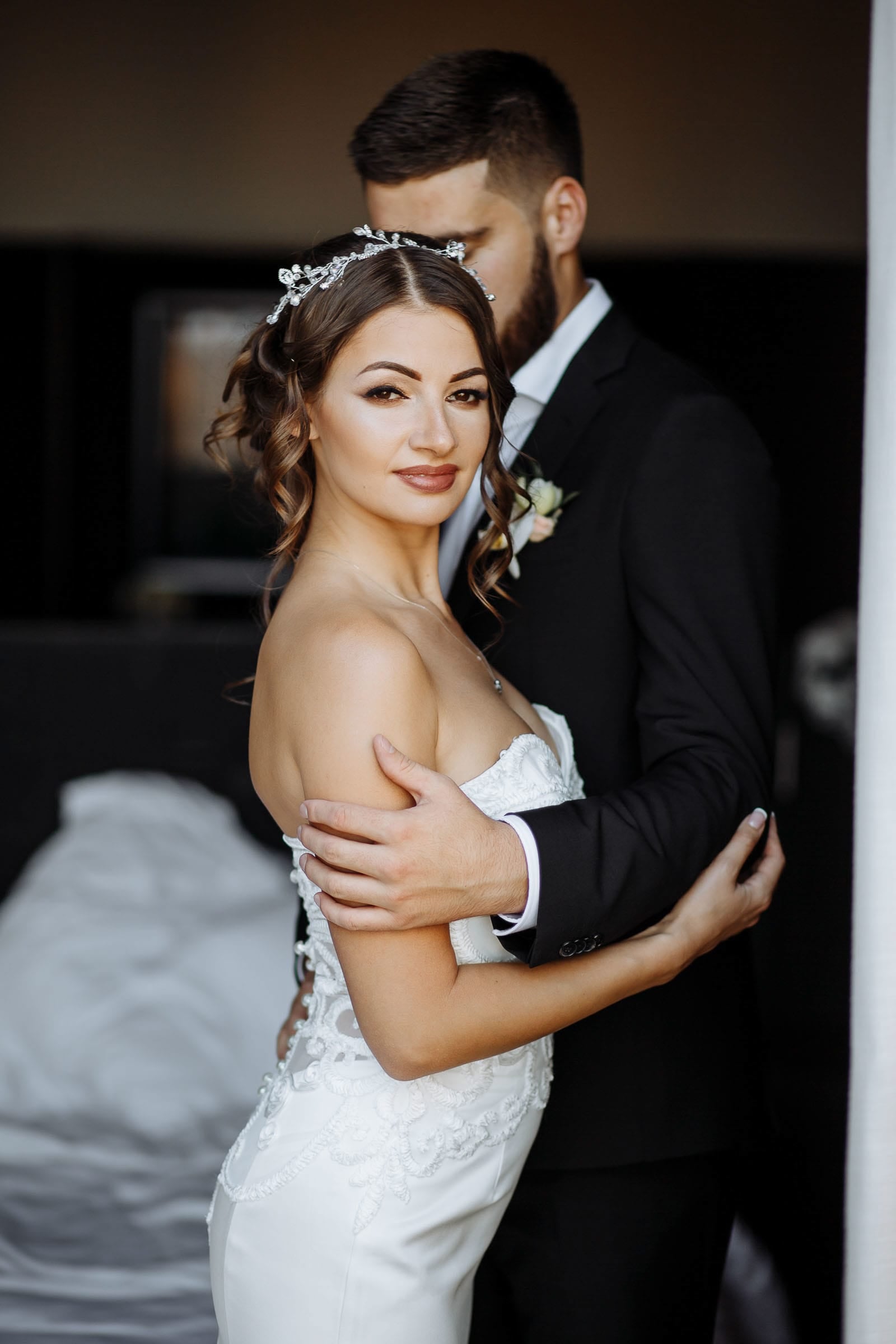 Professional bride and groom photography by Bude wedding photographer Tanya Bogdan.