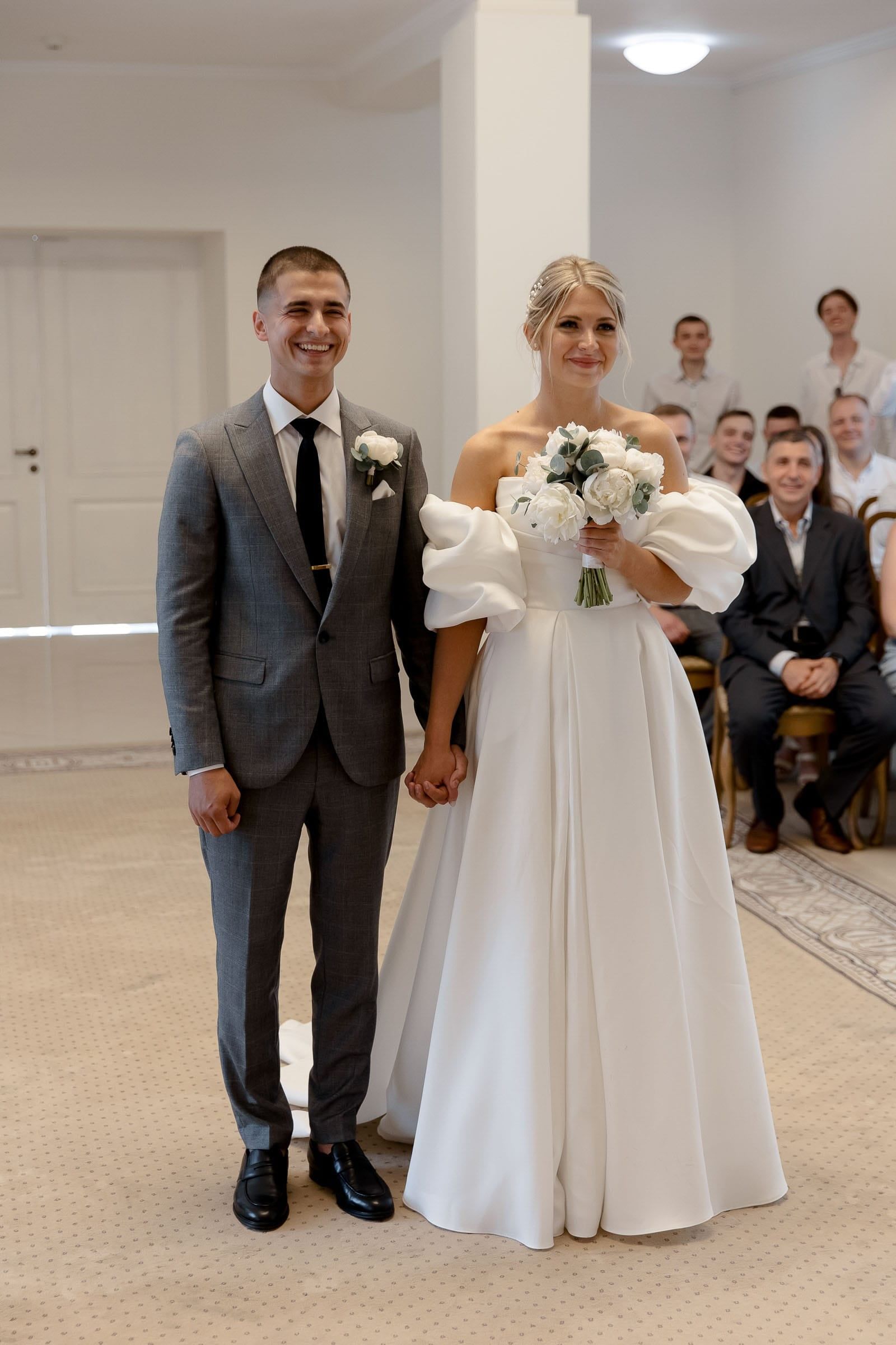 Authentic documentary wedding ceremony photography from Tanya Bogdan.