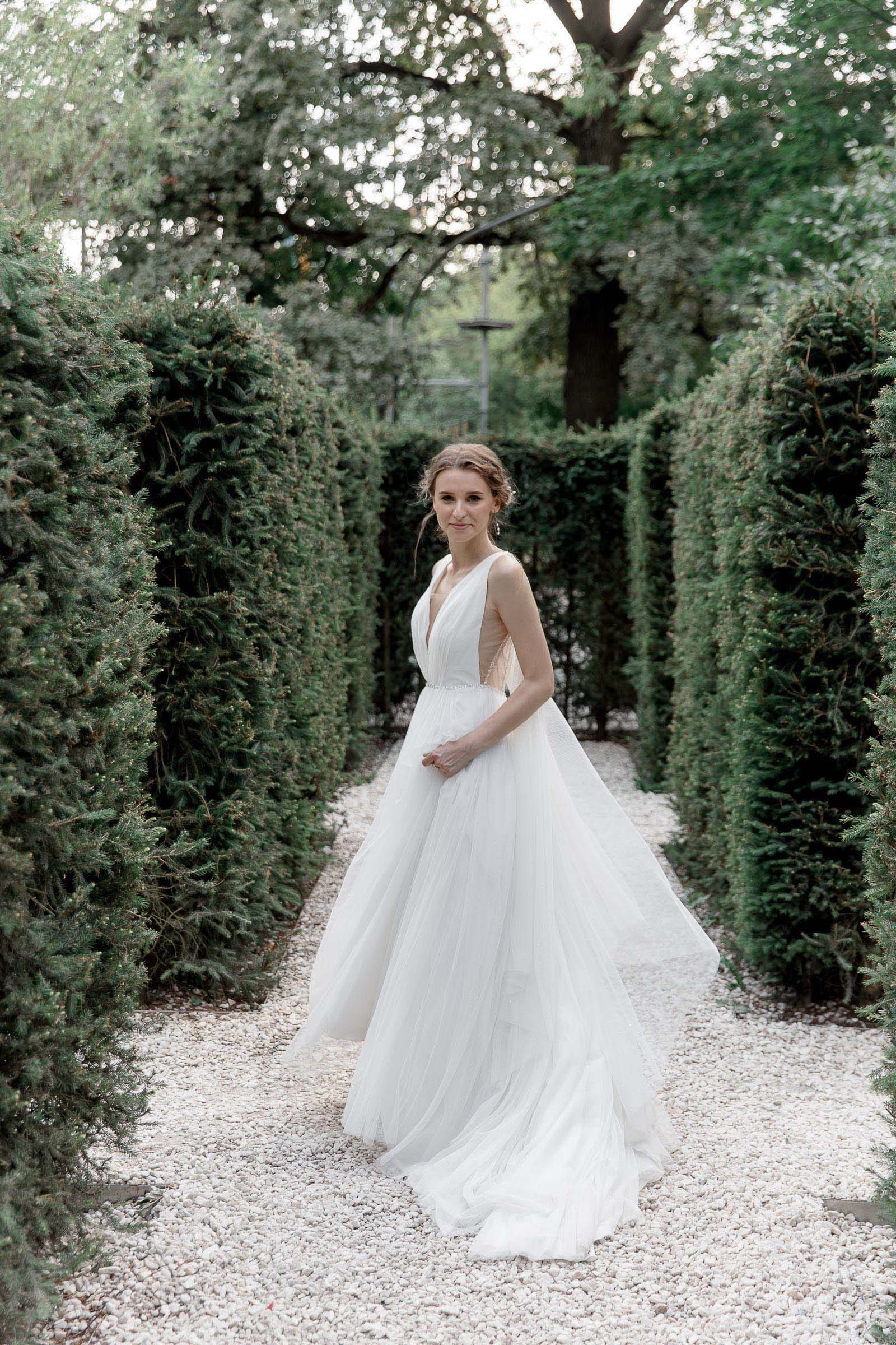 Professional wedding photographer in Bude, Tanya Bogdan, now booking for 2027.