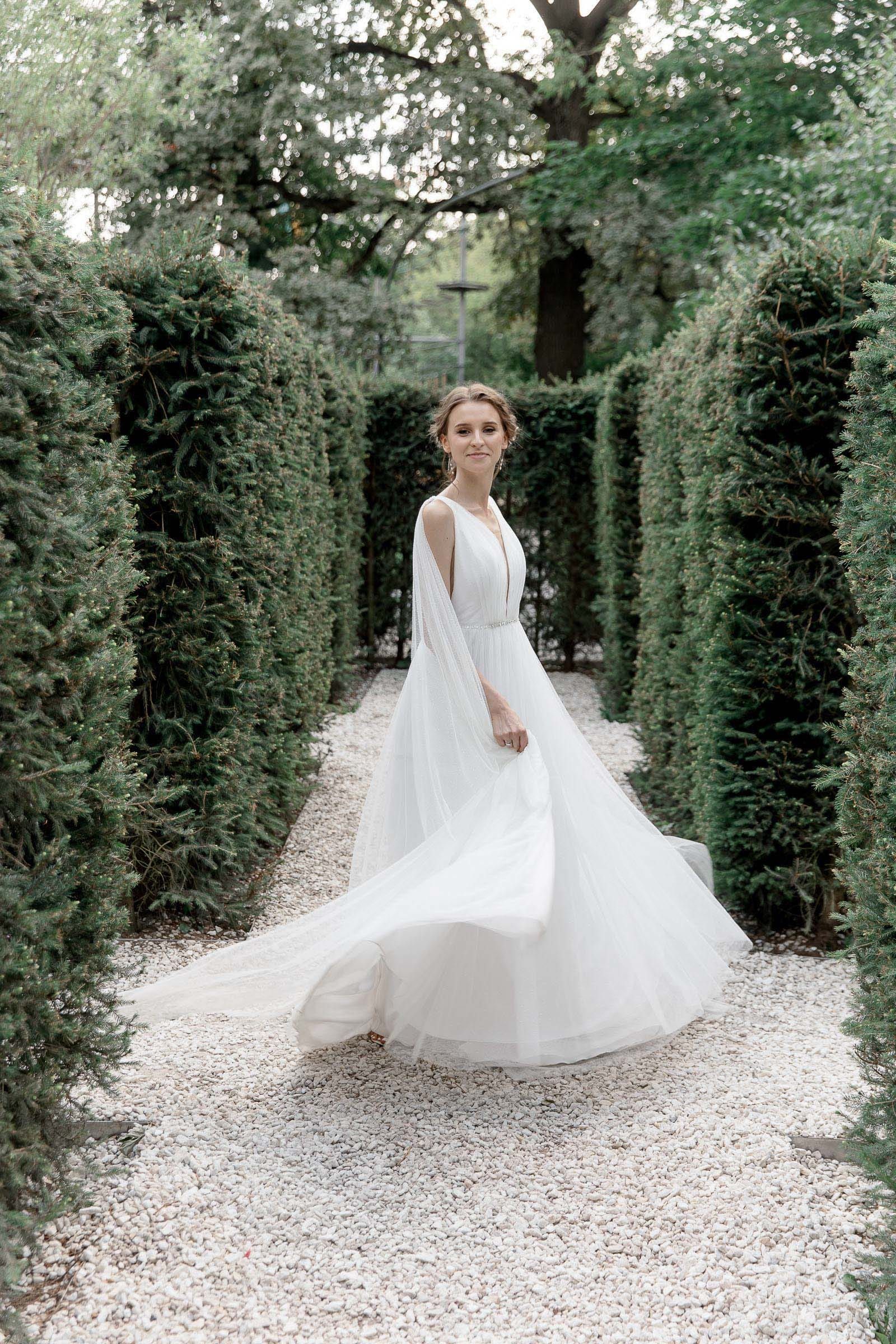 Vogue-inspired editorial bridal photography by London photographer Tanya Bogdan.