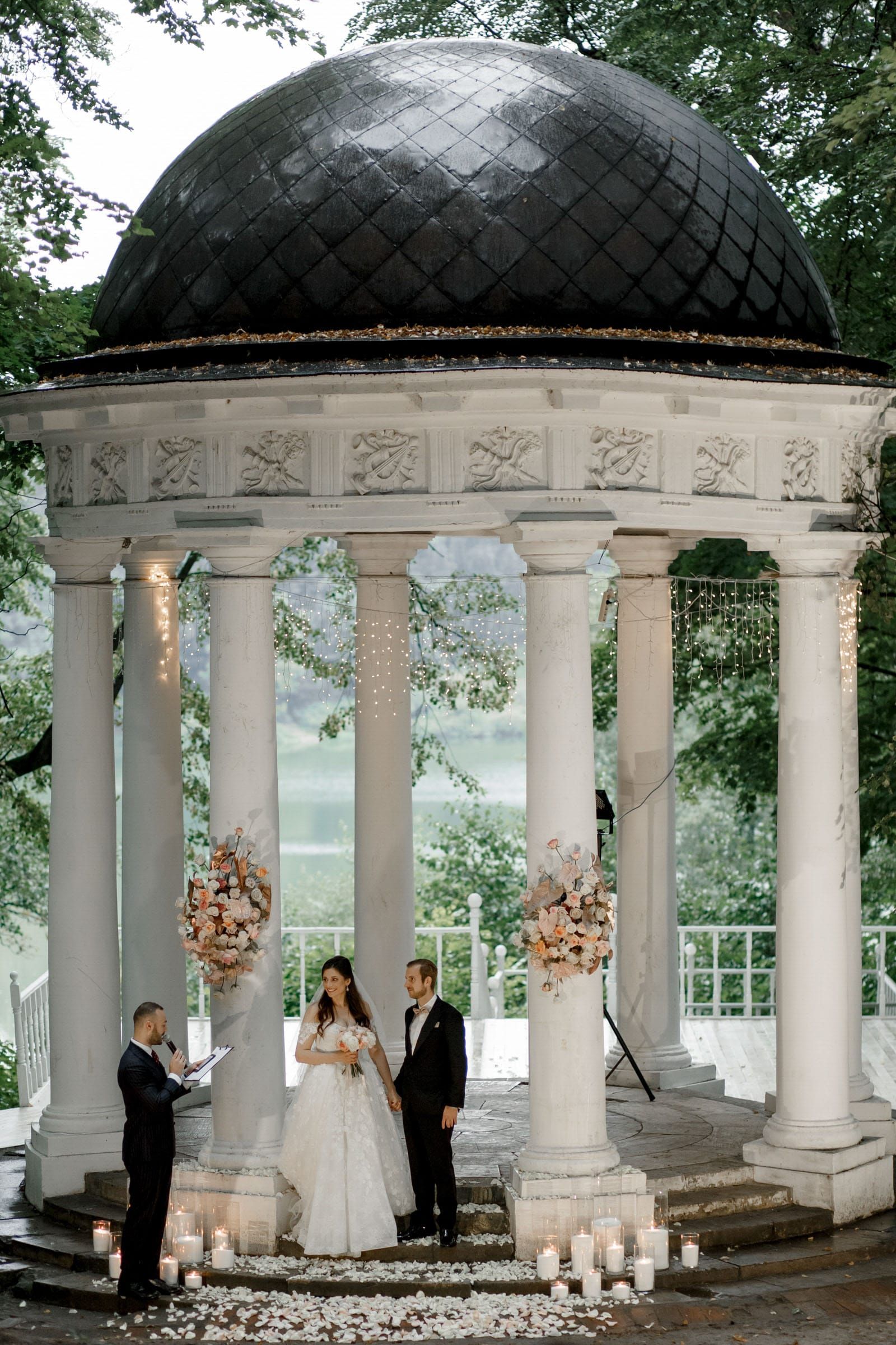 Candid documentary photography of a bride and groom at their ceremony by Tanya Bogdan.