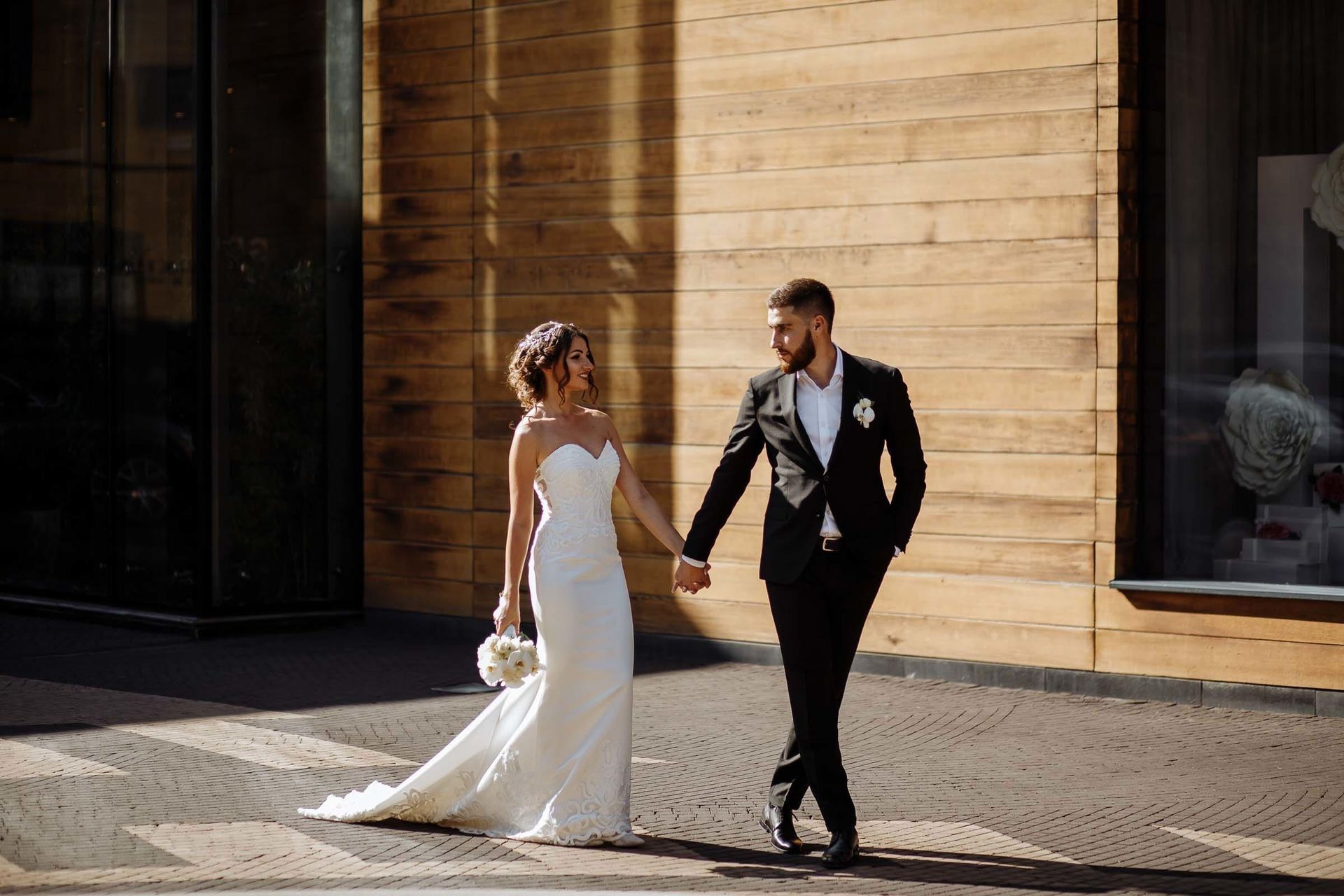 Stylish urban couple’s portrait by Bude wedding photographer Tanya Bogdan.