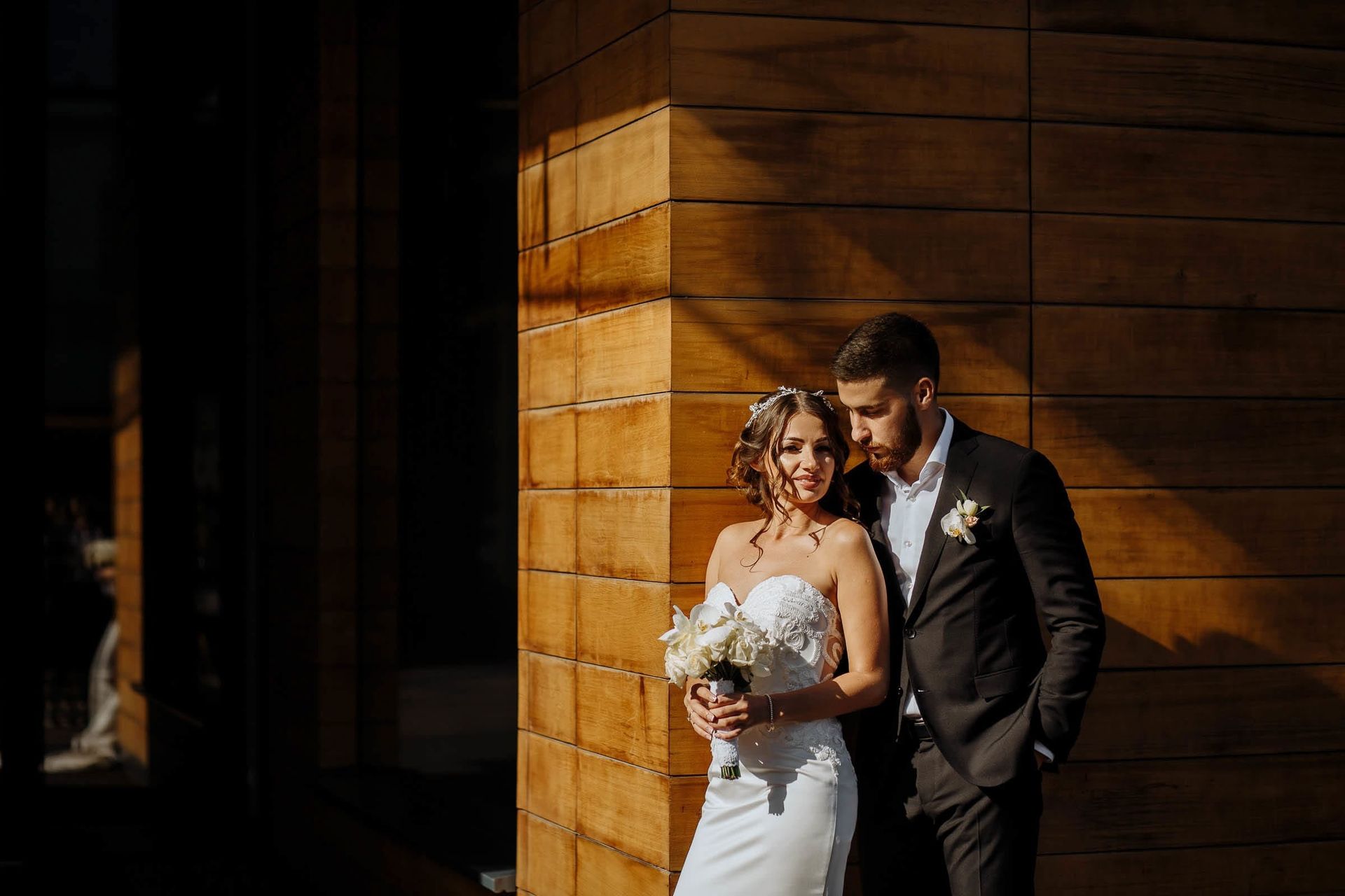 Urban wedding photography for a stylish couple by North Devon wedding photographer Tanya Bogdan.