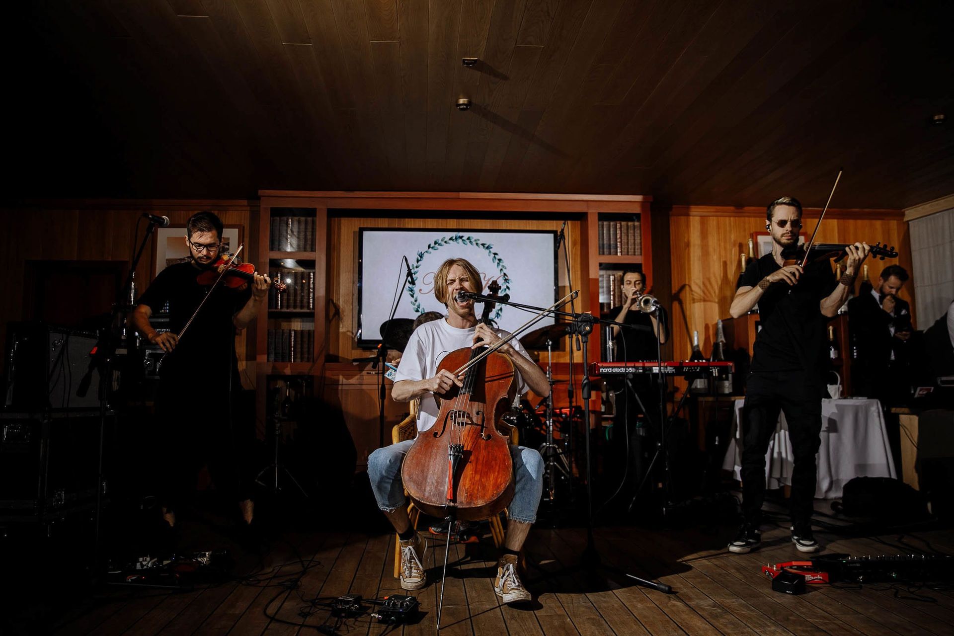 Documentary photography of live music by Devon wedding photographer Tanya Bogdan.