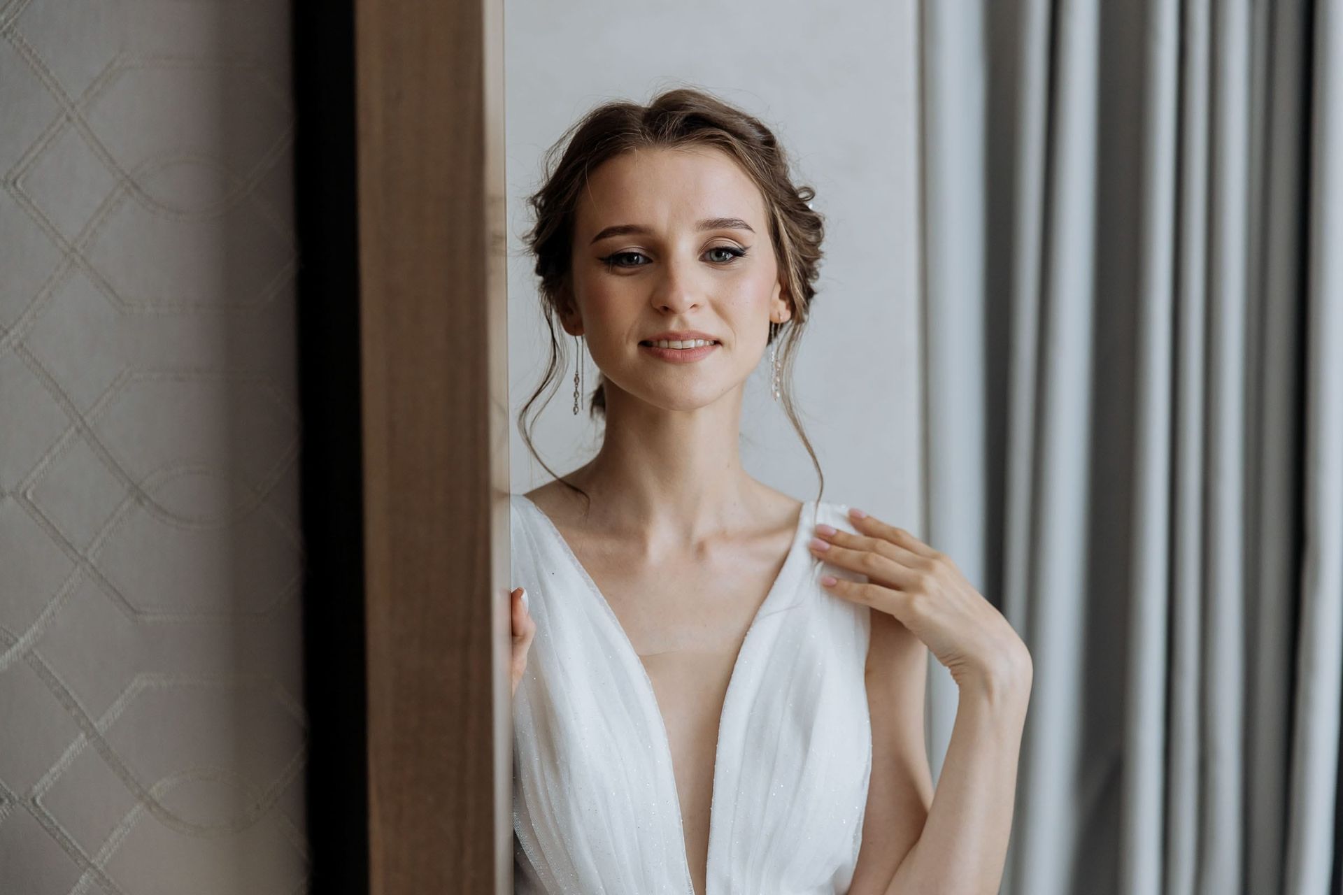 A timeless bridal portrait captured by Tanya Bogdan, a North Cornwall wedding photographer.