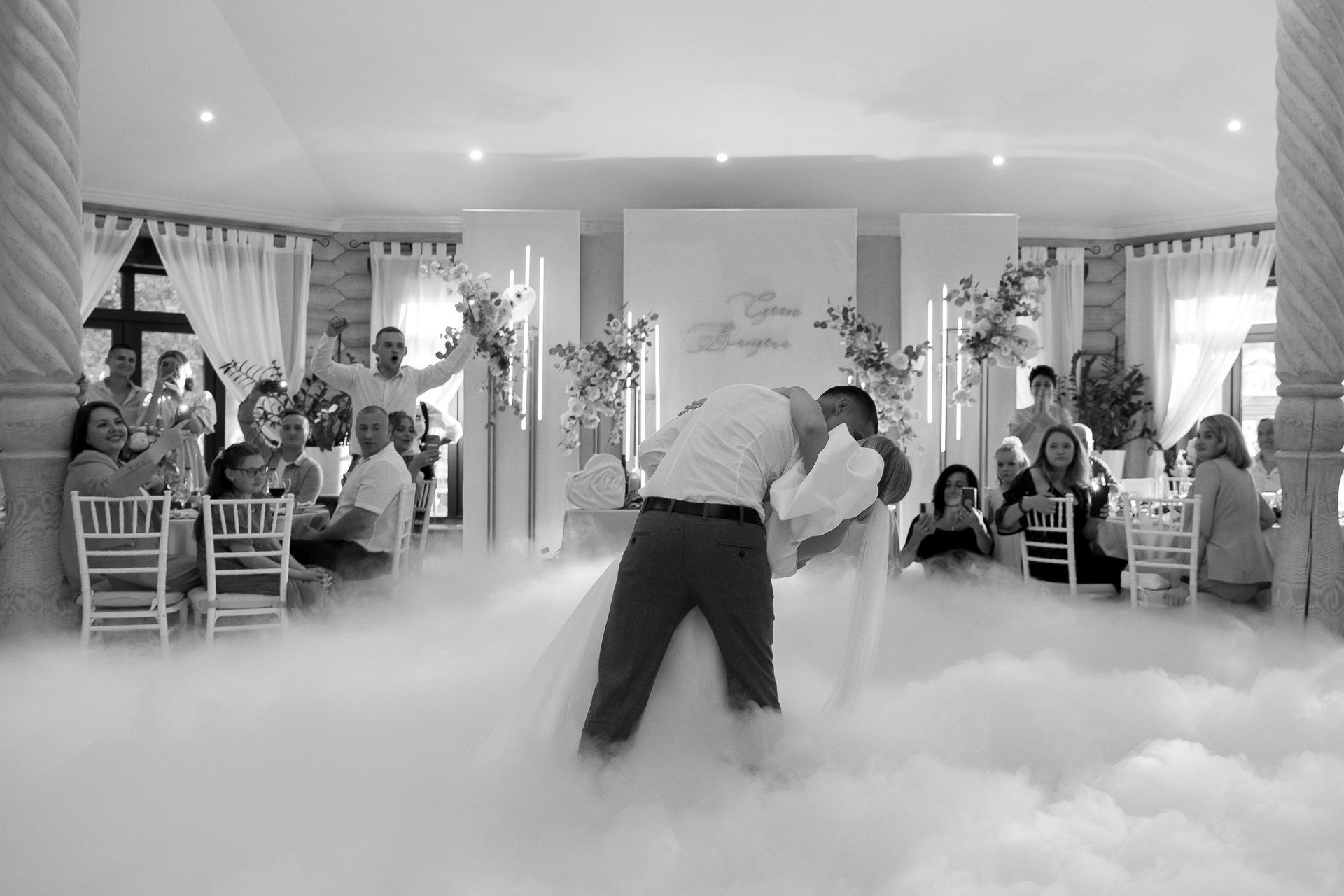 Candid documentary photography of the wedding first dance from Tanya Bogdan.