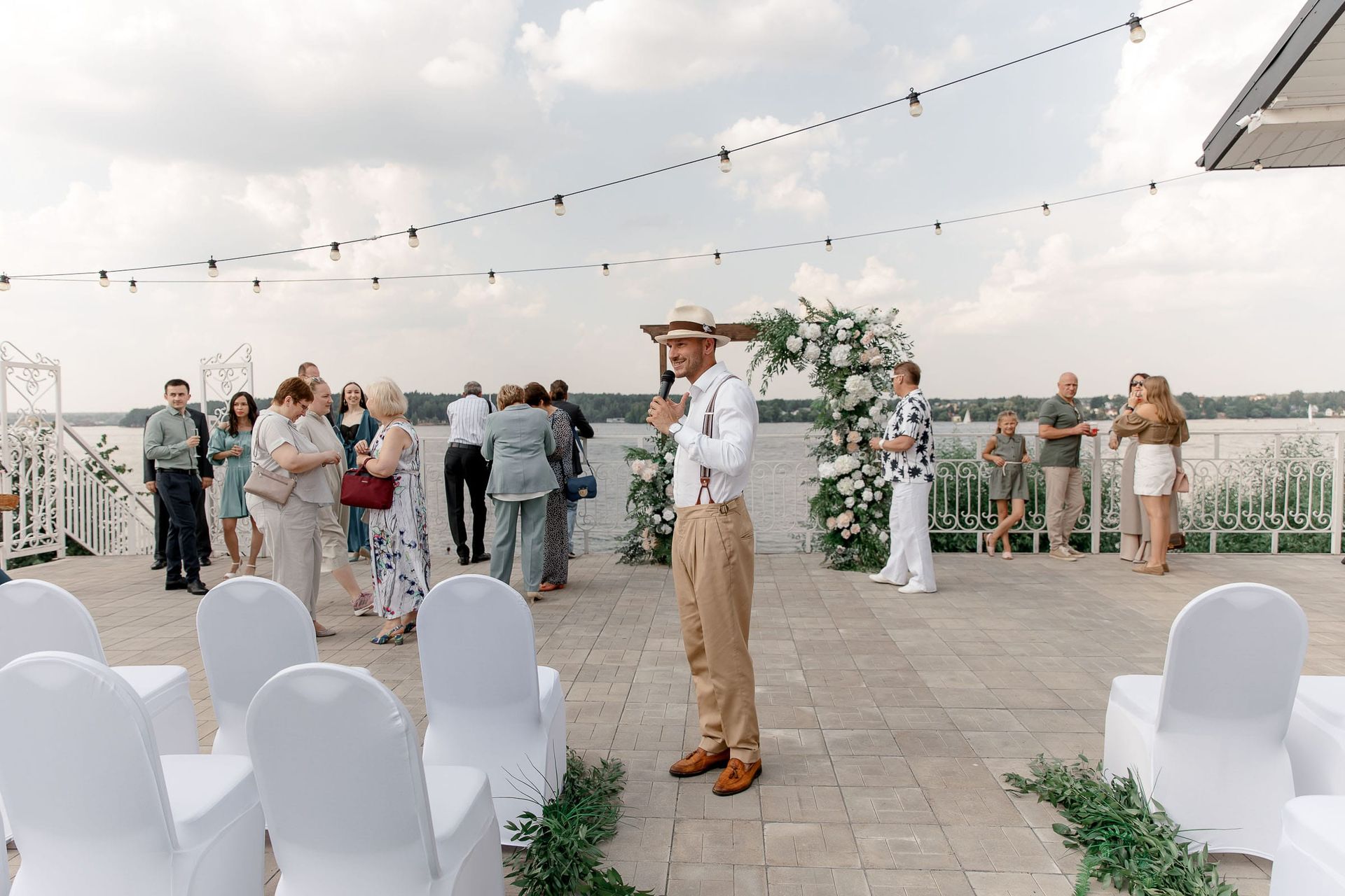 Wide shot of a wedding ceremony about to begin by Tanya Bogdan Photography.