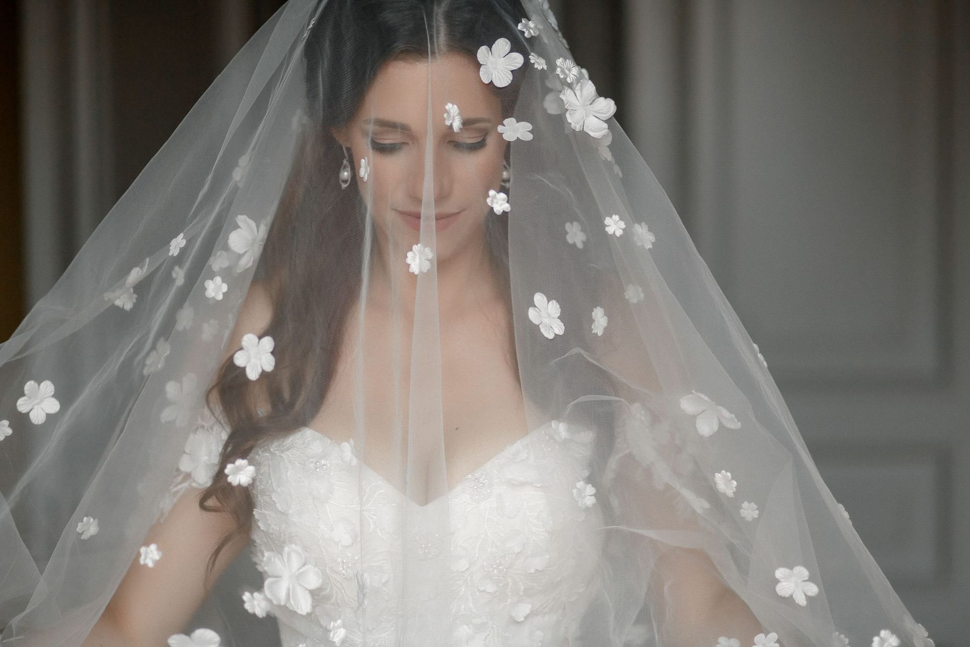 A close-up fine art bridal portrait featuring a veil, captured by Tanya Bogdan, serving Cornwall and Bude.